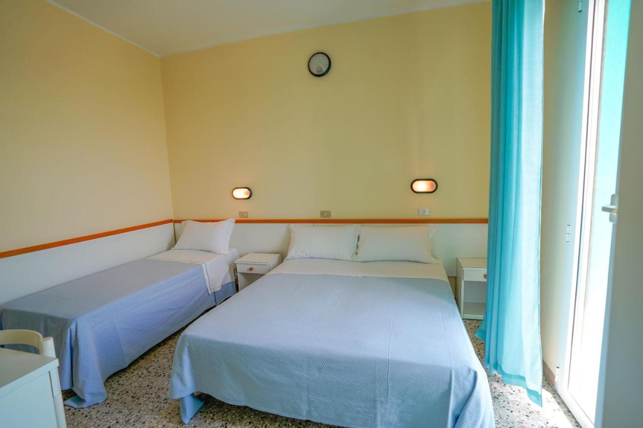 Hotel Mondial Rimini Luaran gambar